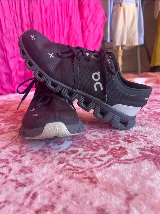On Clouds Shoes - On Cloud Athletic Shoes for Women in Black